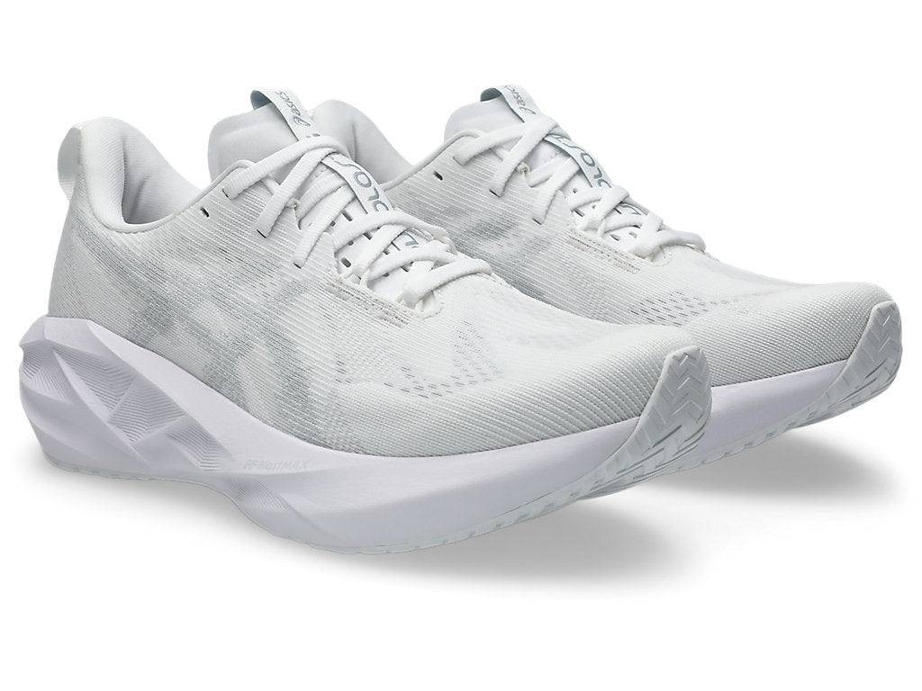 Mens Novablast 5 Running Shoes
