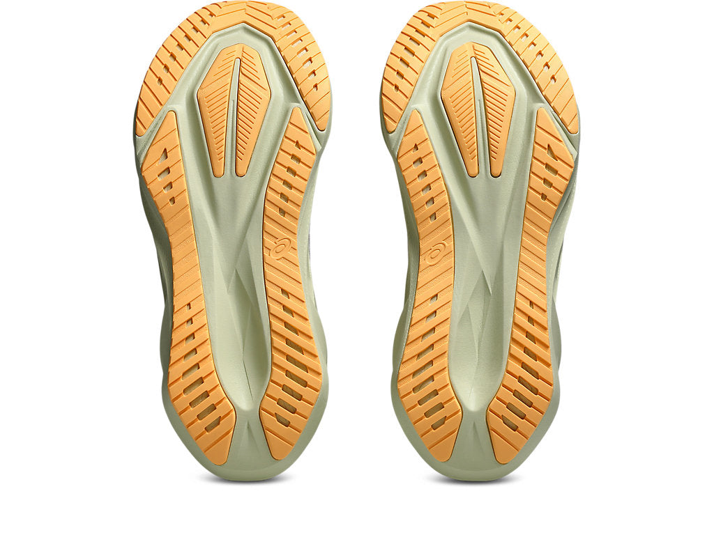 Women Novablast 5 Running Shoes