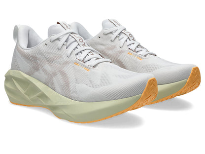 Women Novablast 5 Running Shoes