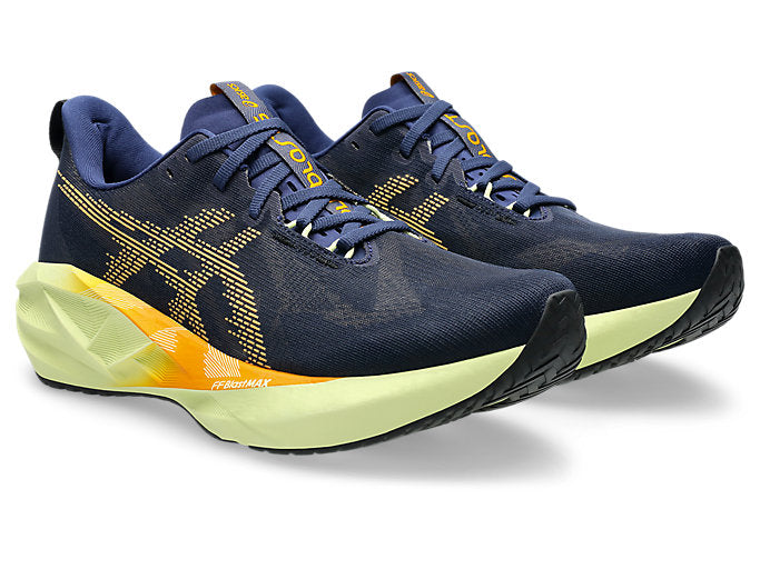 Mens Novablast 5 Running Shoes