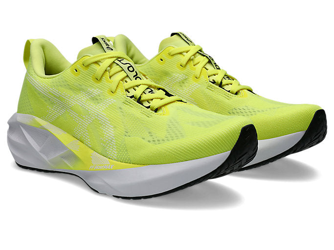 Mens Novablast 5 Running Shoes