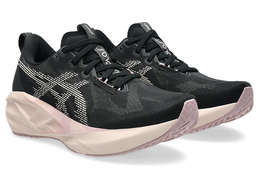 Women Novablast 5 Running Shoes