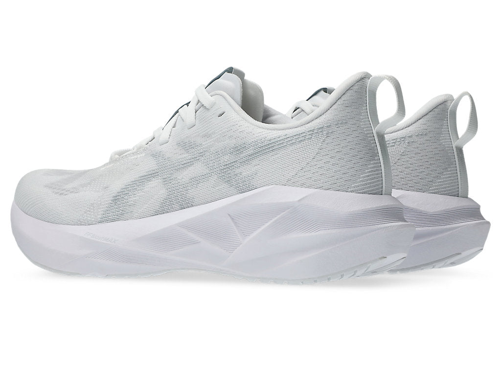 Women Novablast 5 Running Shoes