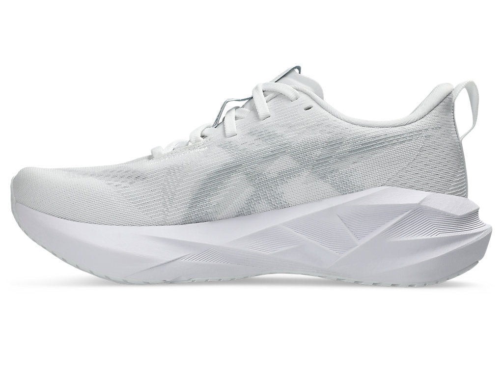 Women Novablast 5 Running Shoes