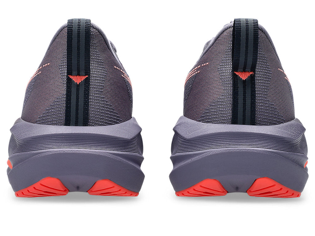 Women Novablast 5 Running Shoes