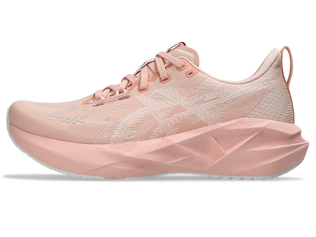 Women Novablast 5 Running Shoes