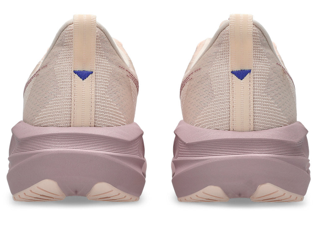 Women Novablast 5 Running Shoes