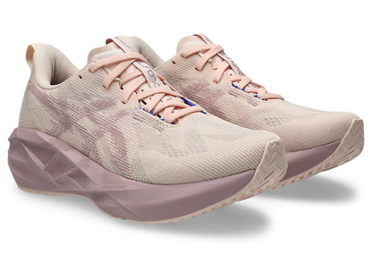 Women Novablast 5 Running Shoes