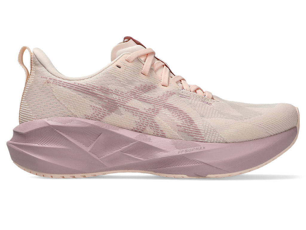 Women Novablast 5 Running Shoes